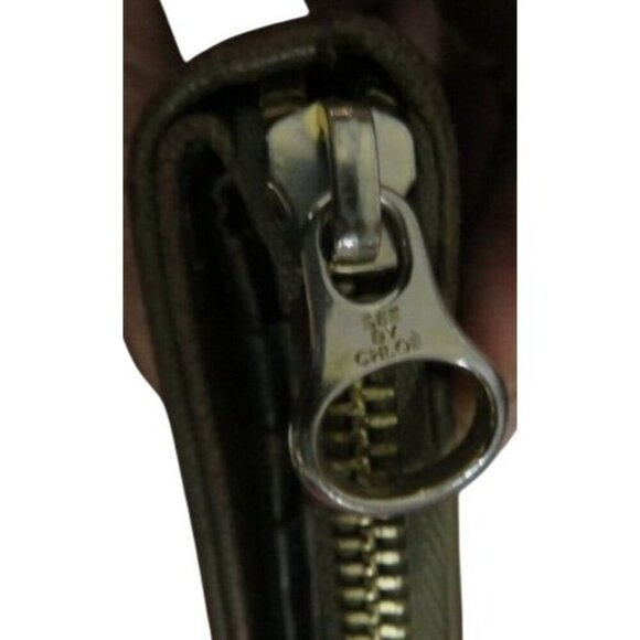 CHLOE Vintage Trifold Wallet in gorgeous Olive Green in dustbag - Picture 2 of 9